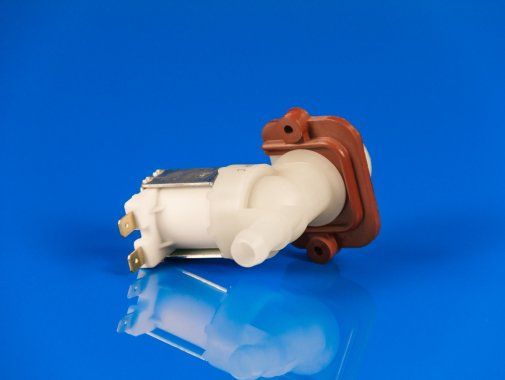 Изображение Клапан впускной 1/180 универсальный для стиральной машины Beko (2801550100) 2801550100, внешний вид и детали продукта