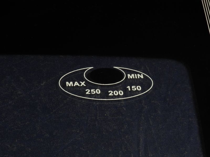 Зображення Скло дверей духовки (зовнішнє) Норд з 2-ма отворами 498х428 мм. (1) 498*428 (1), зовнішній вигляд та деталі продукту