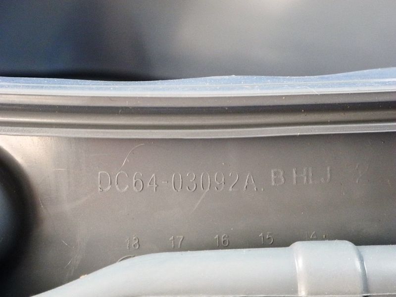 Изображение Резина люка для стиральных машин Samsung (DC97-18132B) DC97-18132B, внешний вид и детали продукта