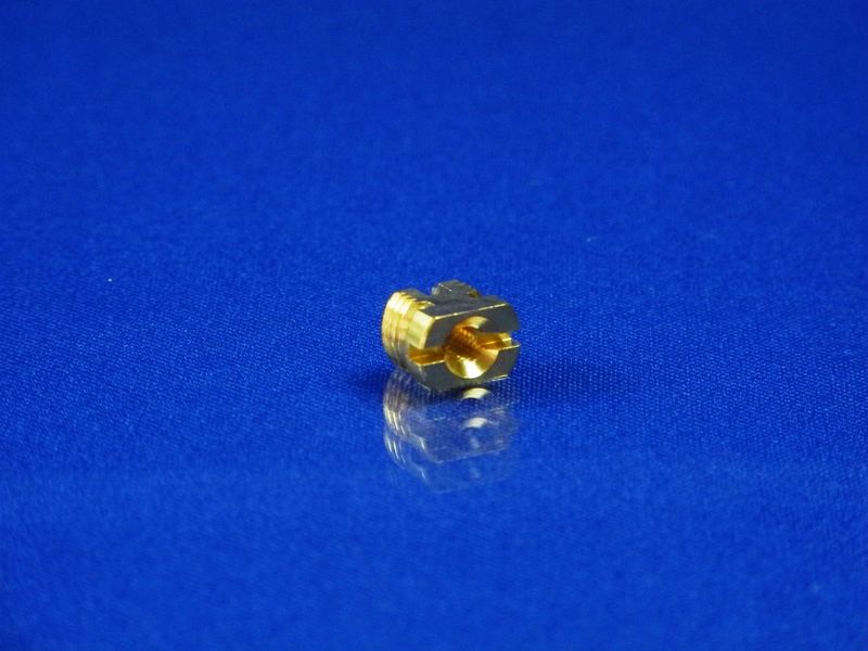 Зображення Гвинт-тримач клапана бойлера для кавоварки DeLonghi (6213210451) 6213210451, зовнішній вигляд та деталі продукту