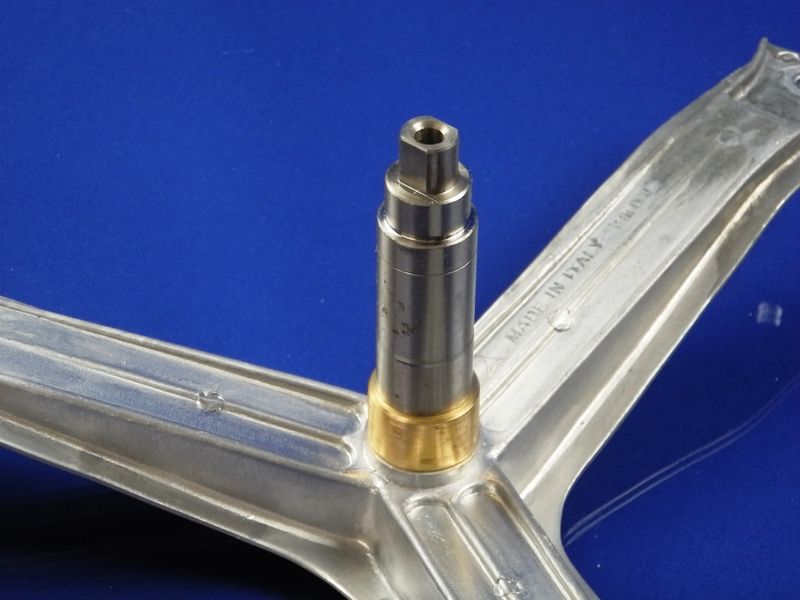 Изображение Крестовина барабана под болт стиральной машины Bosch CLASSIXX 6 (684101) (477486) (215113) (Cod.745) 684101, внешний вид и детали продукта