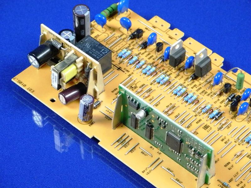 Зображення Модуль керування для холодильника Ariston/Indesit (C00294671) 294671, зовнішній вигляд та деталі продукту