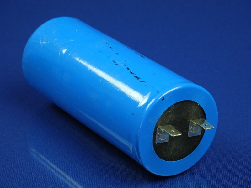 Изображение Пусковой конденсатор на 700 МкФ 330V 700 МкФ, внешний вид и детали продукта