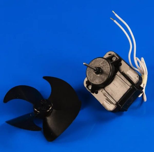 Зображення Двигун вентилятора з крильчаткою для WHIRLPOOL No-Frost (481936170011), (C00378061) 378061, зовнішній вигляд та деталі продукту
