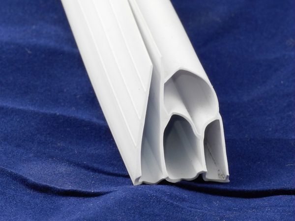 Изображение Уплотнительная резина для морозильника компрессионного Минск131 (560 мм*1140 мм) 560*1140, внешний вид и детали продукта