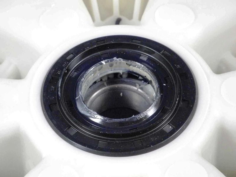 Изображение Задняя часть бака стиральной машины LG (AJQ73993803) AJQ73993803, внешний вид и детали продукта