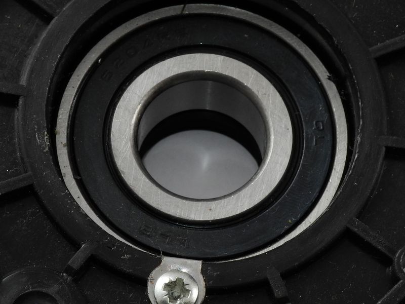 Зображення Супорт підшипника для пральної машини CANDY пластиковий (6204) (00-00000638) 00000010040, зовнішній вигляд та деталі продукту