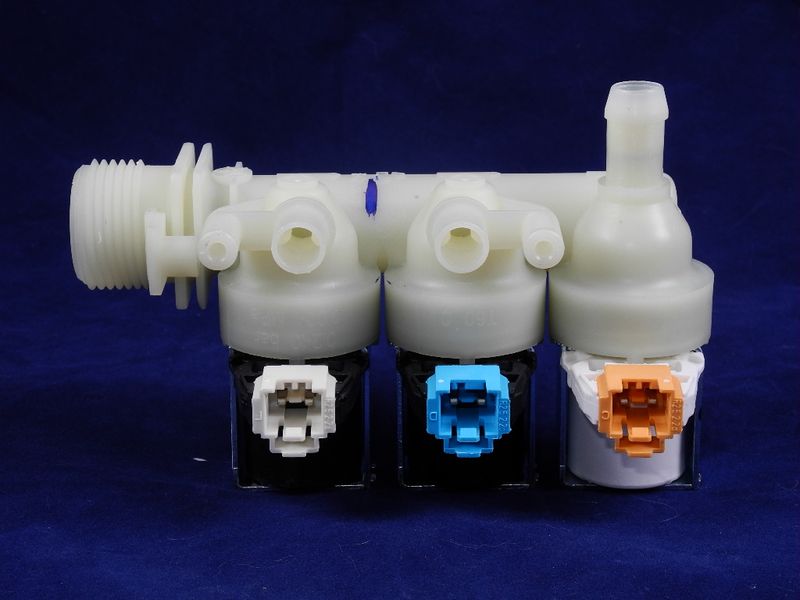 Изображение Клапан подачи воды с сушкой тройной под фишку 2/180+1/90 (С00110331) 110331, внешний вид и детали продукта