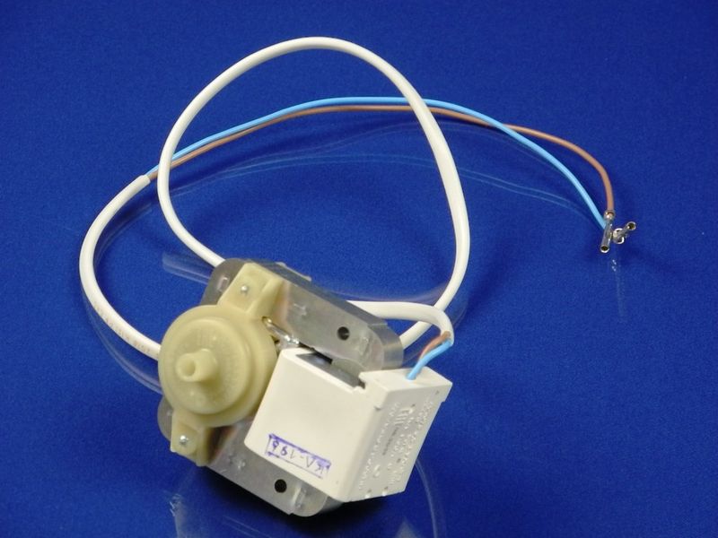 Изображение Двигатель вентилятора обдува для холодильника Whirpool, Ariston (С00851102) 851102, внешний вид и детали продукта