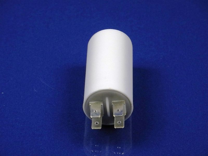 Зображення Пуско-робочий конденсатор у пластику CBB60 на 5 МкФ 5 МкФ, зовнішній вигляд та деталі продукту