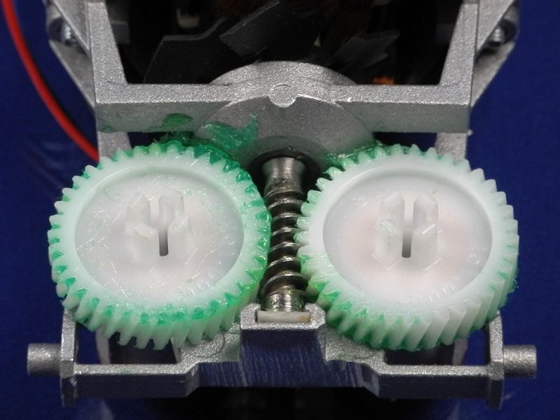 Изображение Двигатель с редуктором для блендера Zelmer (793300) (251.1000) 251.1000, внешний вид и детали продукта