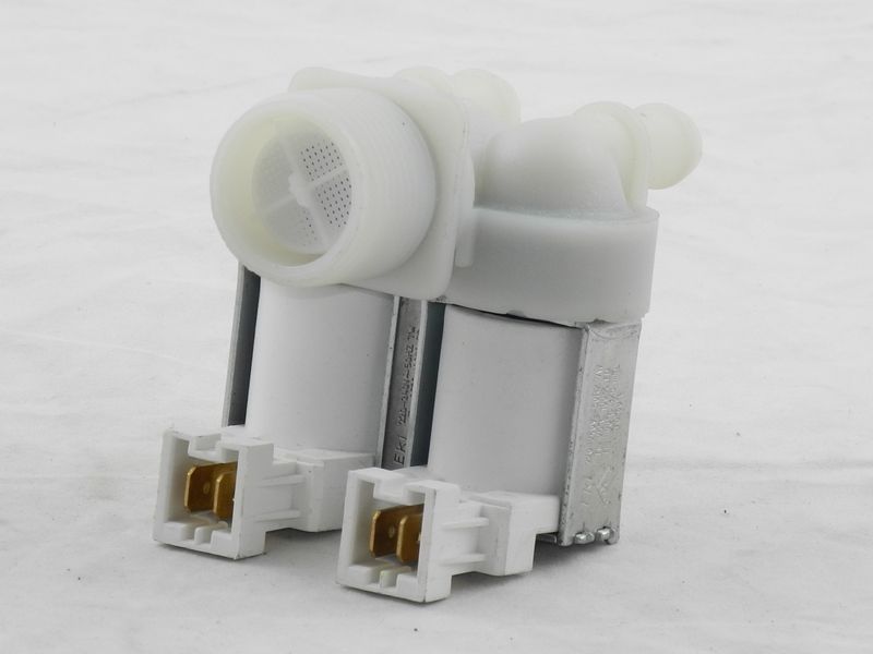 Зображення Клапан подачі води для пральних машин 2/180 (під фішку спереду) 154LG011, зовнішній вигляд та деталі продукту