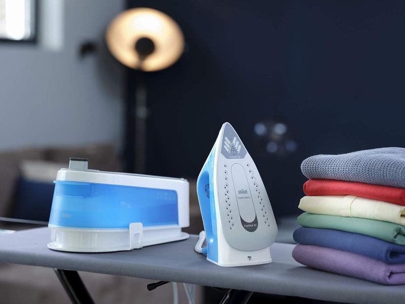 Зображення Парогенератор Braun CareStyle 1 IS 1012 BL IS1012BL, зовнішній вигляд та деталі продукту