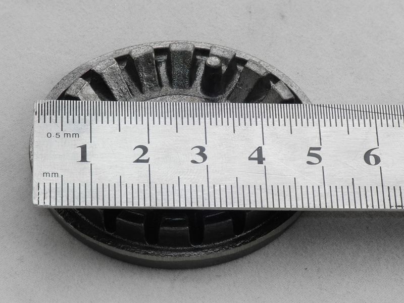 Зображення Кришка розсікача чавунна мала внутрішня Дружківка 5 см Дружковка5, зовнішній вигляд та деталі продукту