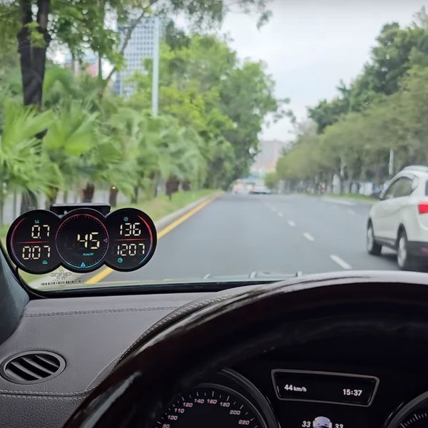 Изображение Бортовой компьютер HUD G17 GPS проекционный дисплей 27117, внешний вид и детали продукта